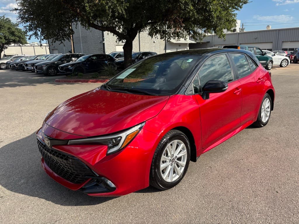 2024 Toyota Corolla Hatchback SE