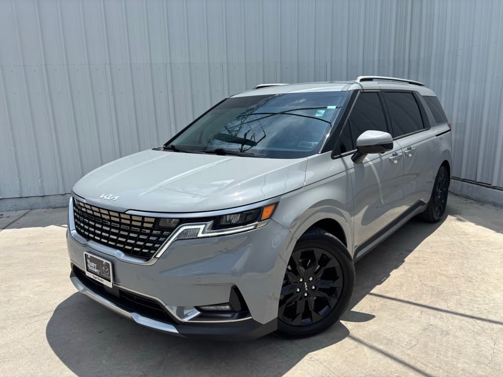 2023 Kia Carnival SX